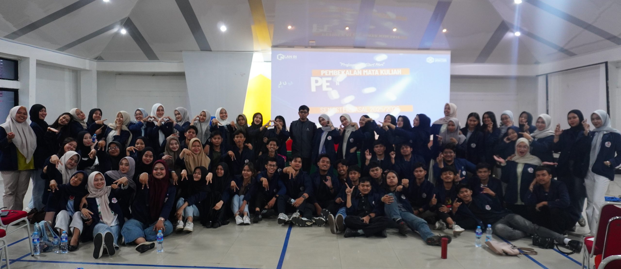 Pembekalan Pengabdian Masyarakat Mahasiswa Politeknik STIA LAN Makassar
