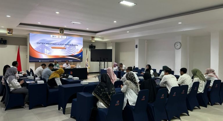 Tim BPK Laksanakan Entry Meeting Audit Kinerja di Politeknik STIA LAN Makassar